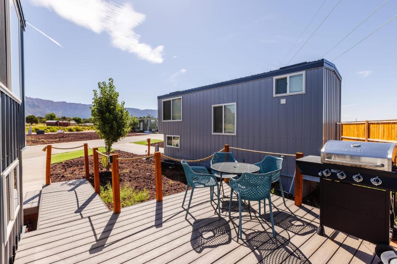 New Calm & Relaxing Tiny House W Deck Near Zion Apple Valley Exterior photo