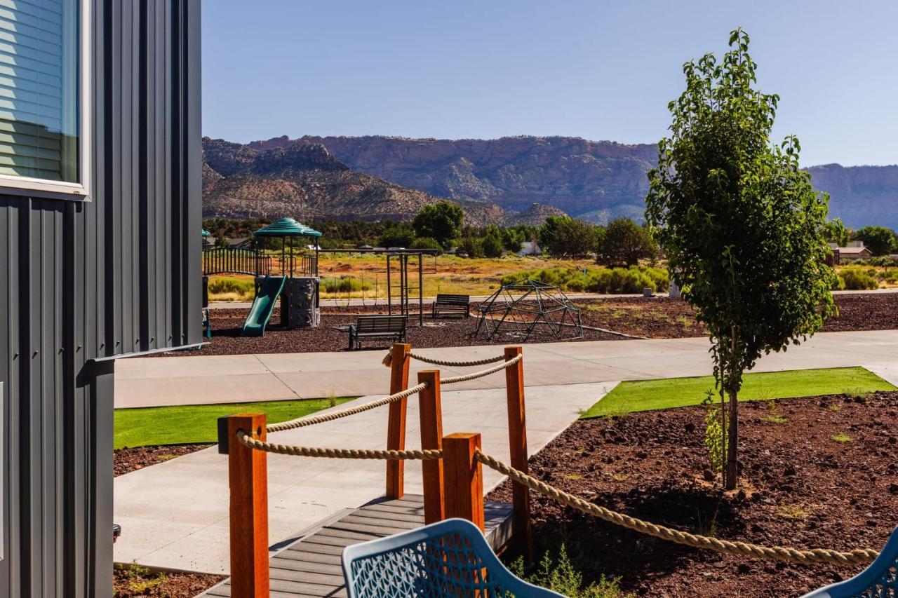 New Calm & Relaxing Tiny House W Deck Near Zion Apple Valley Exterior photo